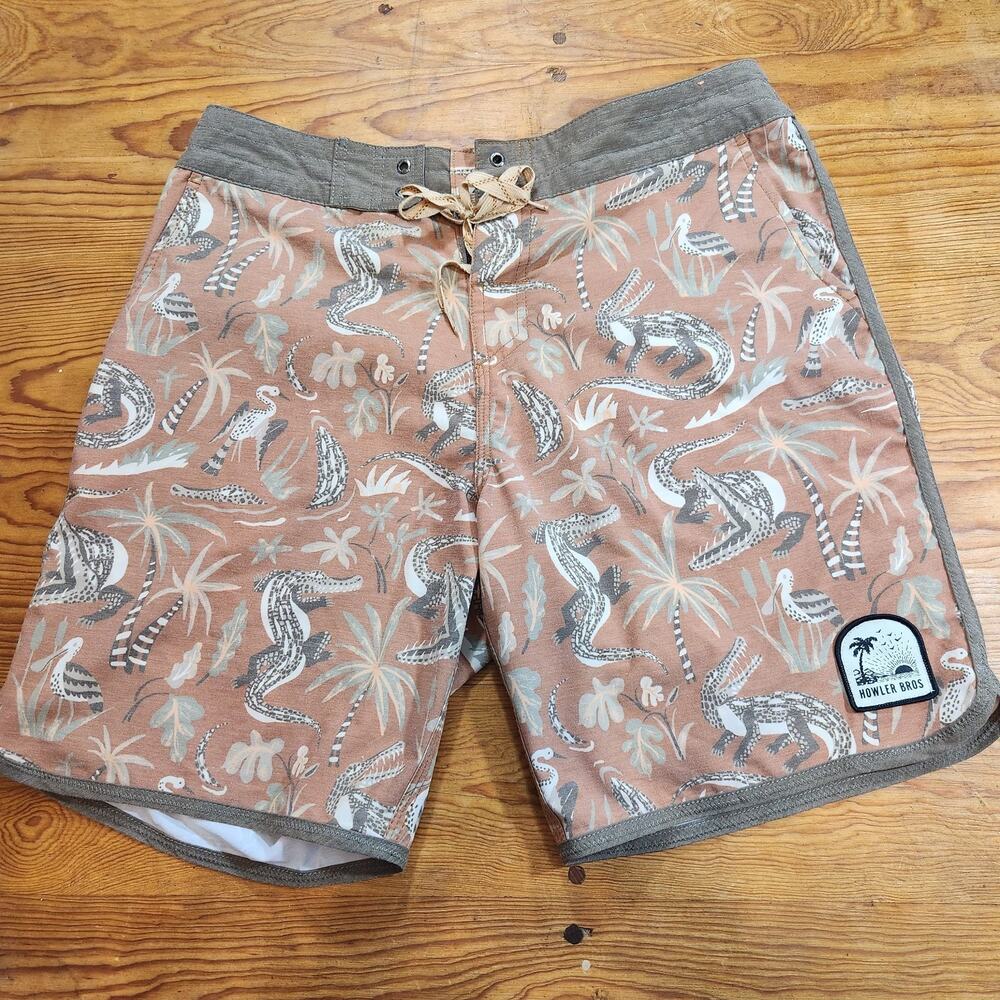 Howler Brothers Bruja Board Shorts Mens Sz 33 Brown Alligator Print Swim Beach